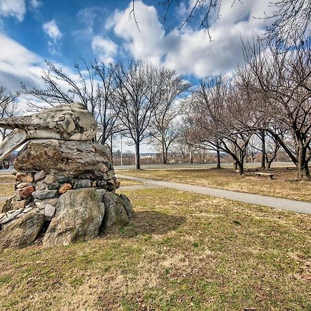 Reading Apt, Walk To Shops, Dining And City Park! Bagian luar foto