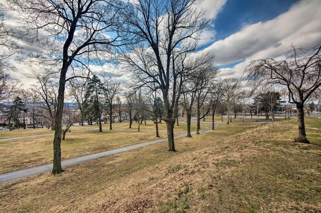 Reading Apt, Walk To Shops, Dining And City Park! Bagian luar foto